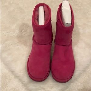 Classic UGGS size 6